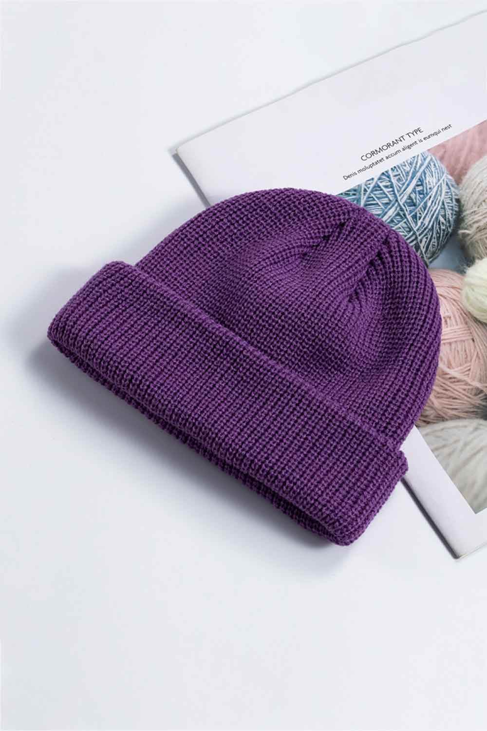 Cozy Rib-Knit Cuff Beanie - Hovatok