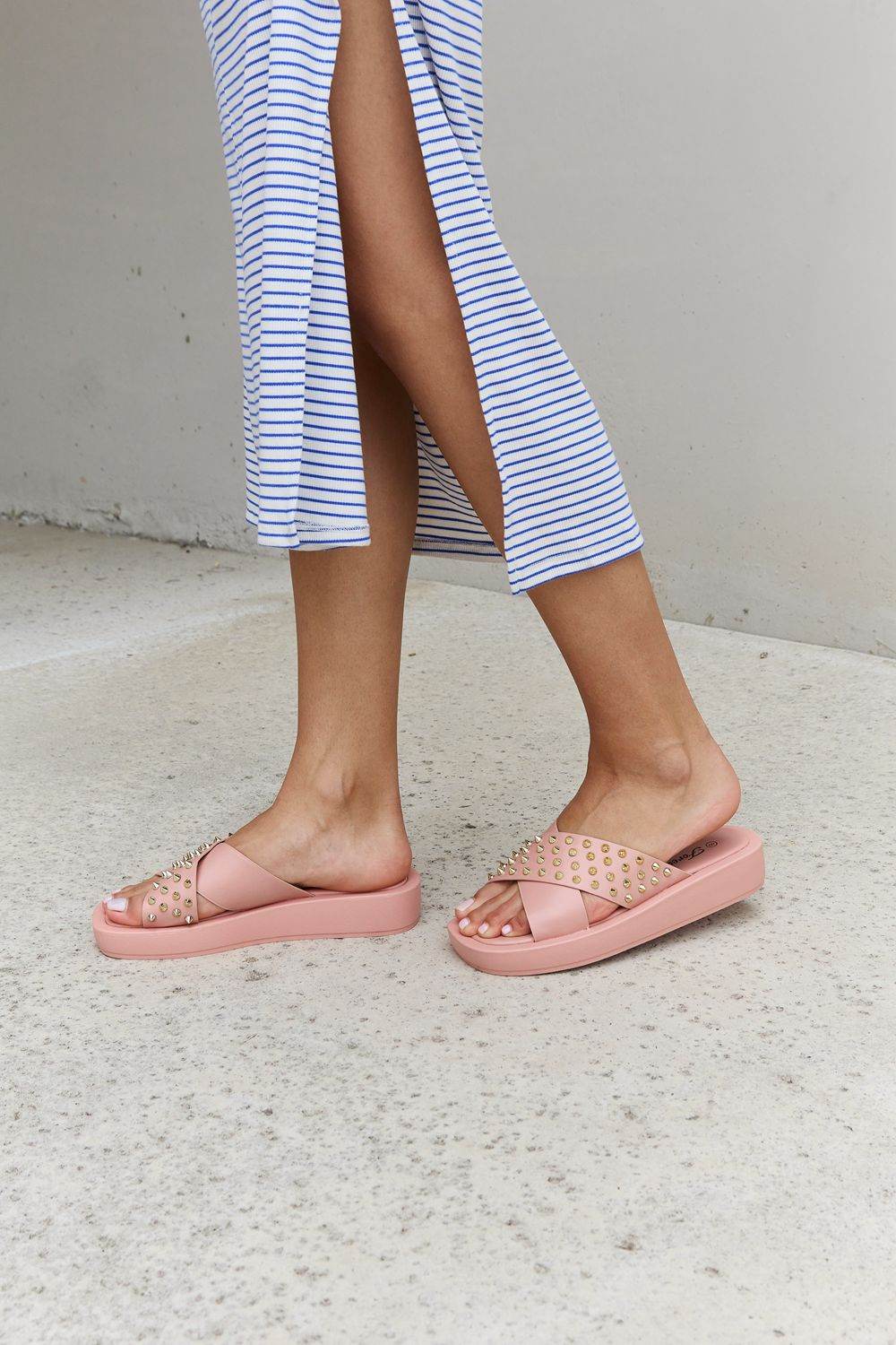 Forever Link Studded Cross Strap Sandals in Blush - Hovatok