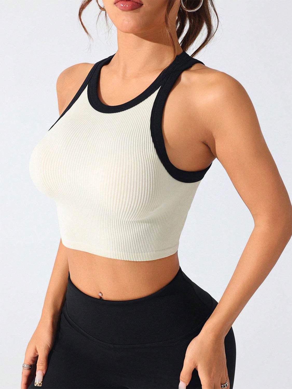 Contrast Trim Round Neck Active Tank - Hovatok