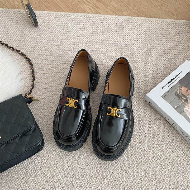 Round Toe Block Heel Loafers - Hovatok