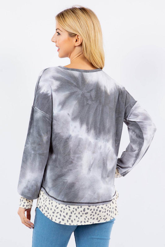 Celeste Full Size Contrast Stitching Notched Dropped Shoulder Blouse - Hovatok