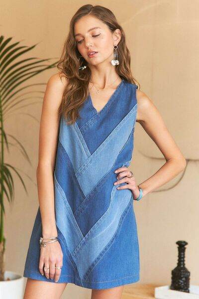 ADORA Chevron Color Block V-Neck Denim Dress - Hovatok