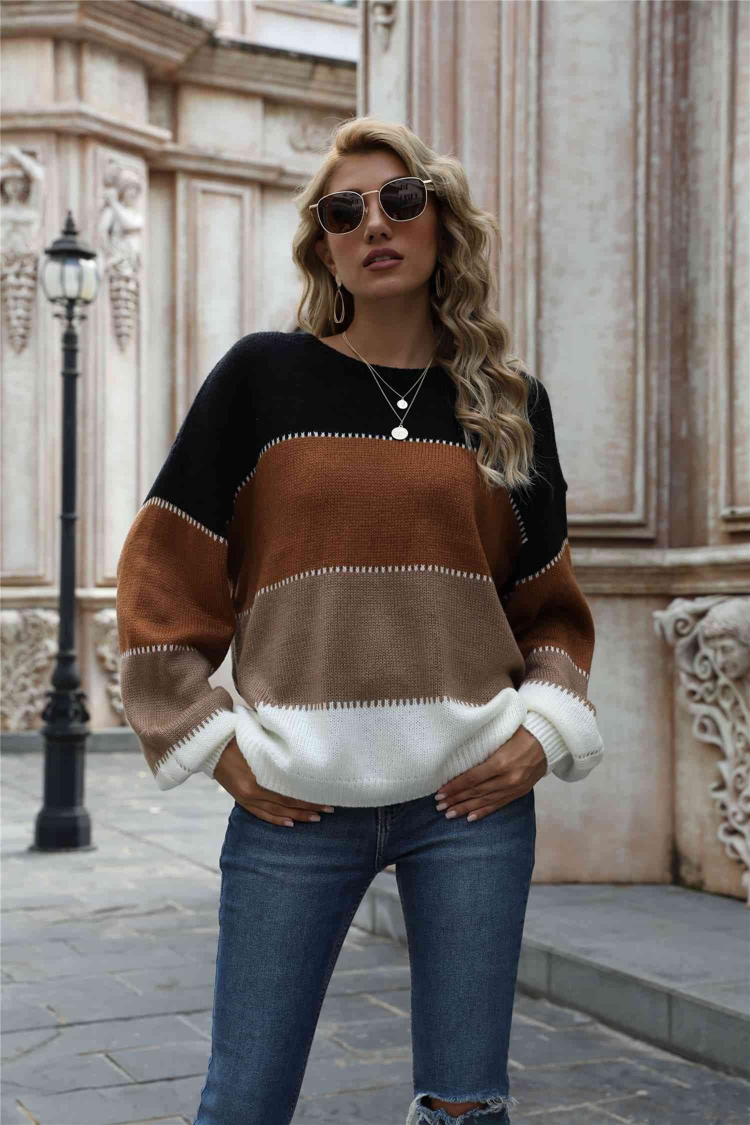 Angel Wings Color Block Round Neck Sweater - Hovatok