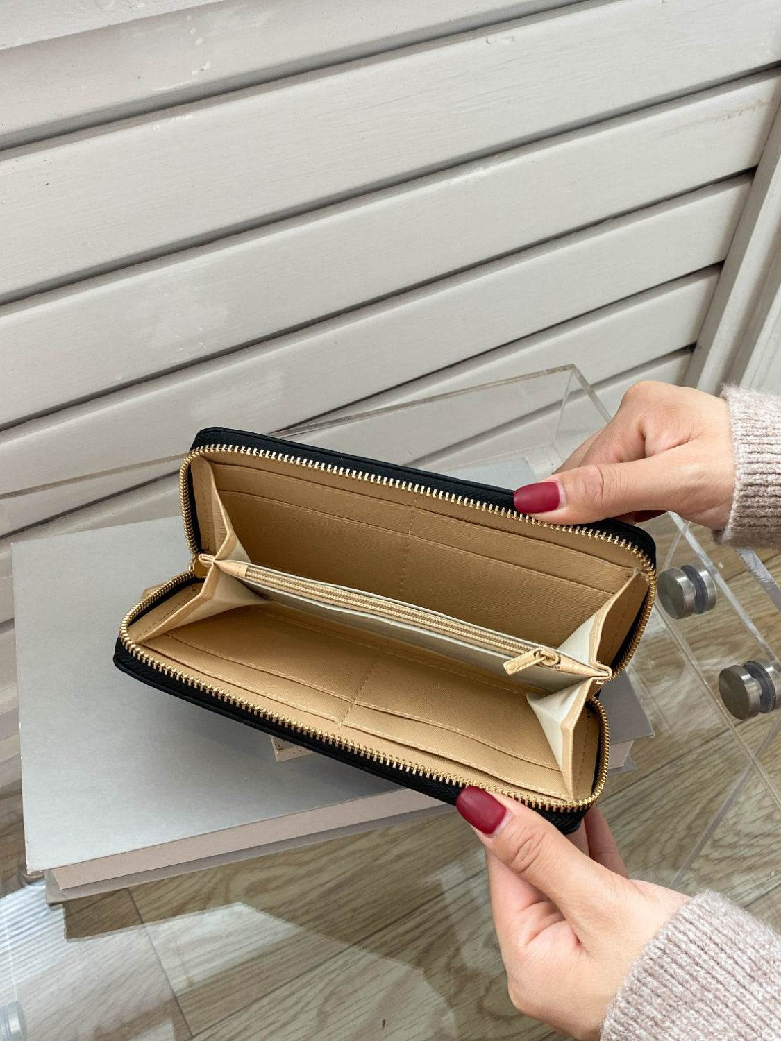 PU Leather Solid Color Wallet - Hovatok