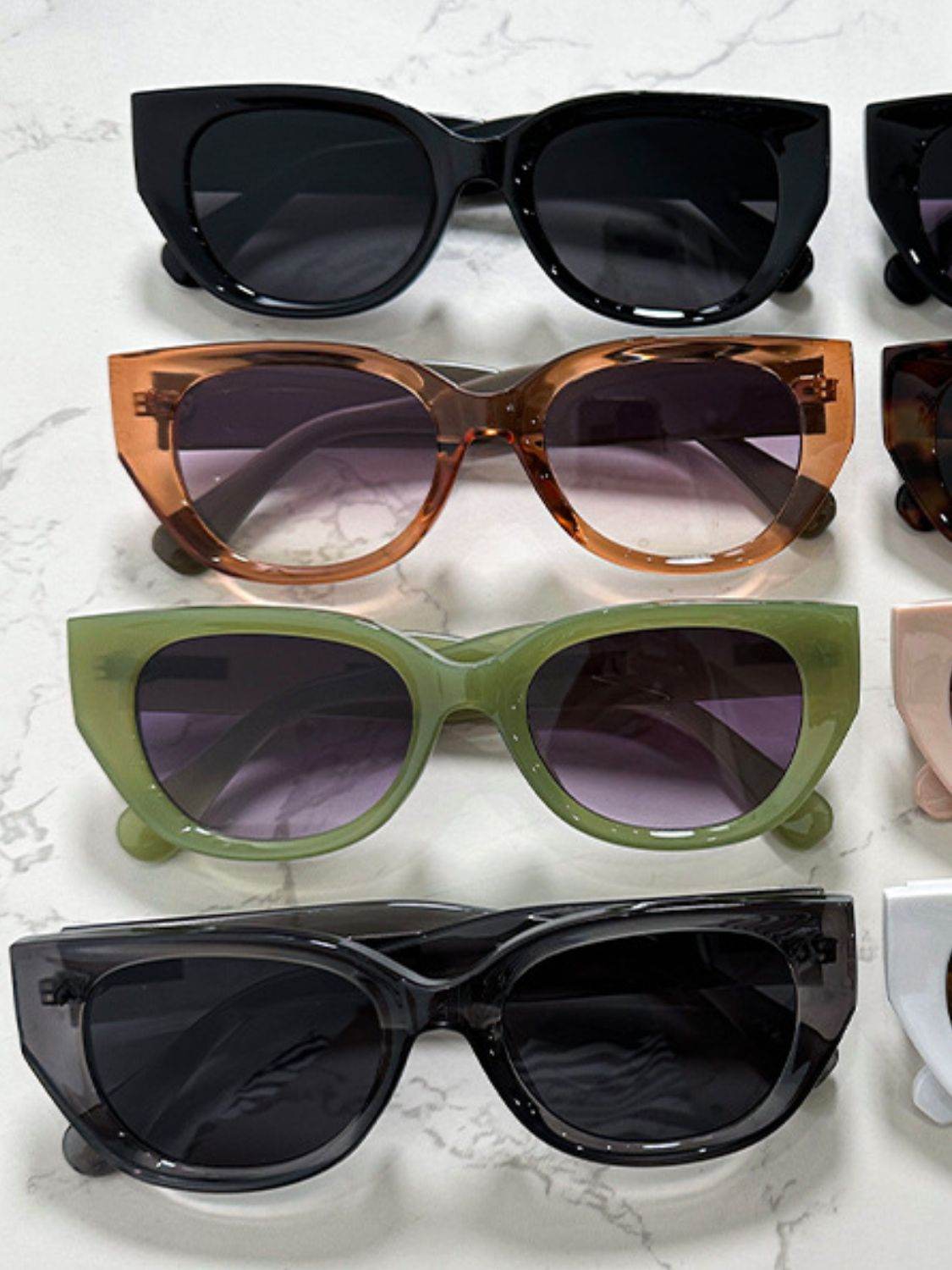 Cat Eye Polycarbonate Frame Sunglasses - Hovatok