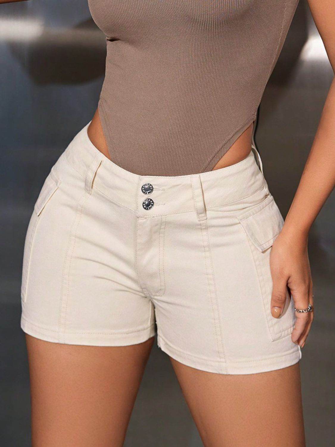 Mid-Rise Waist Denim Shorts with Pockets - Hovatok