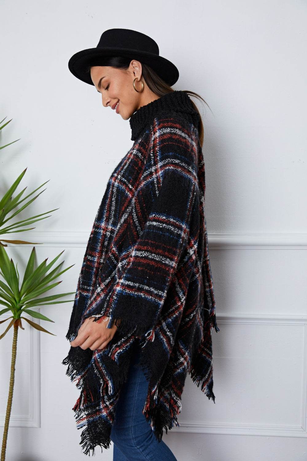 Shiny Turtleneck Plaid Raw Hem Sweater - Hovatok