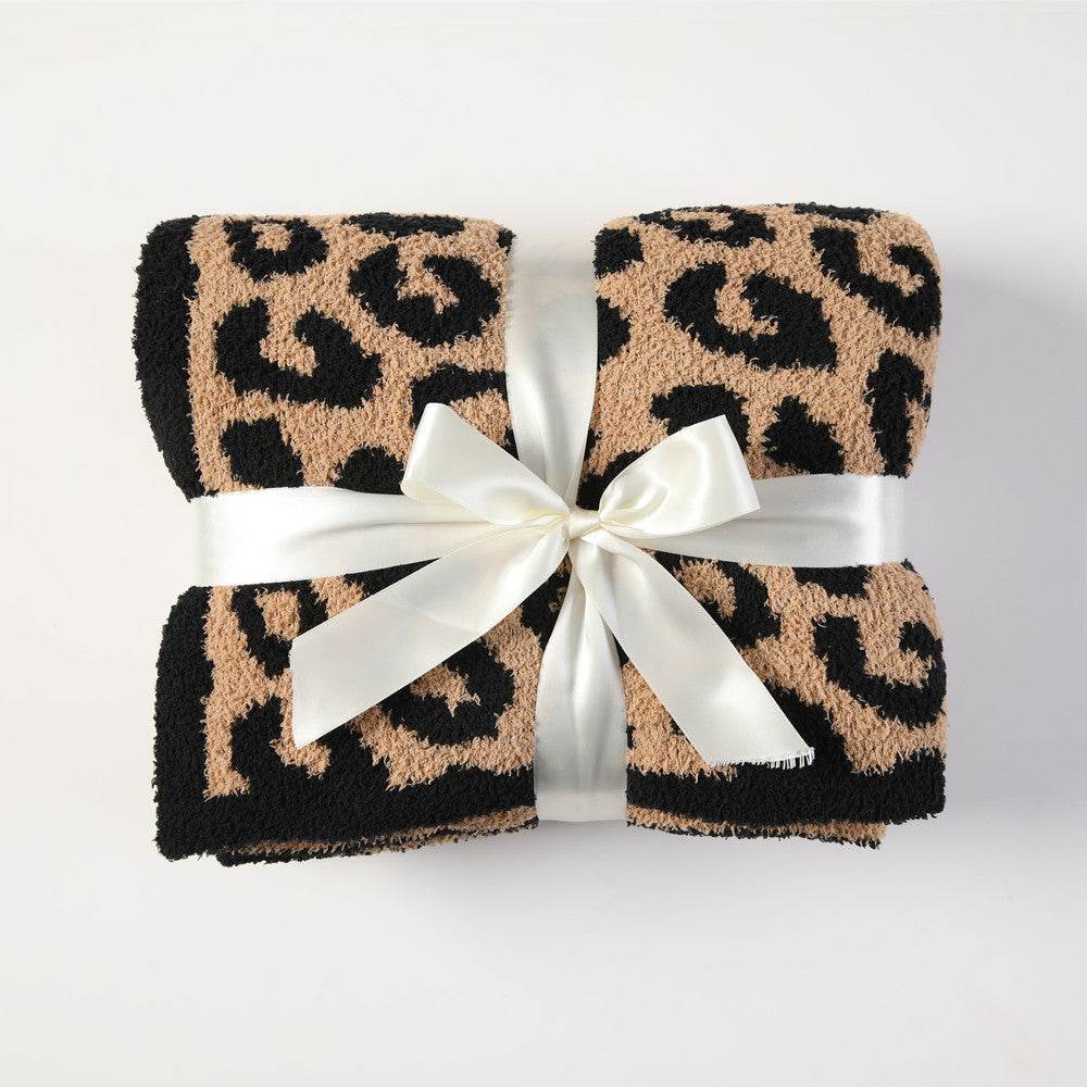 Cuddley Leopard Decorative Throw Blanket - Hovatok