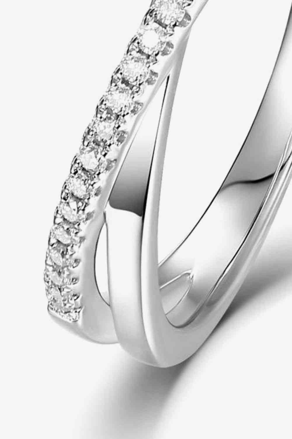 Adored Moissanite Crisscross 925 Sterling Silver Ring - Hovatok
