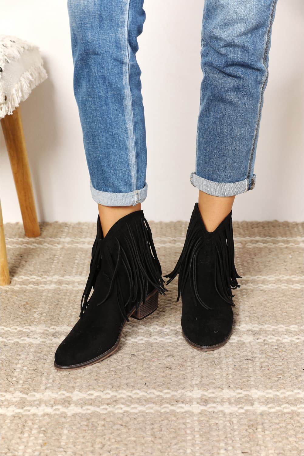 Legend Women's Fringe Cowboy Western Ankle Boots - Hovatok
