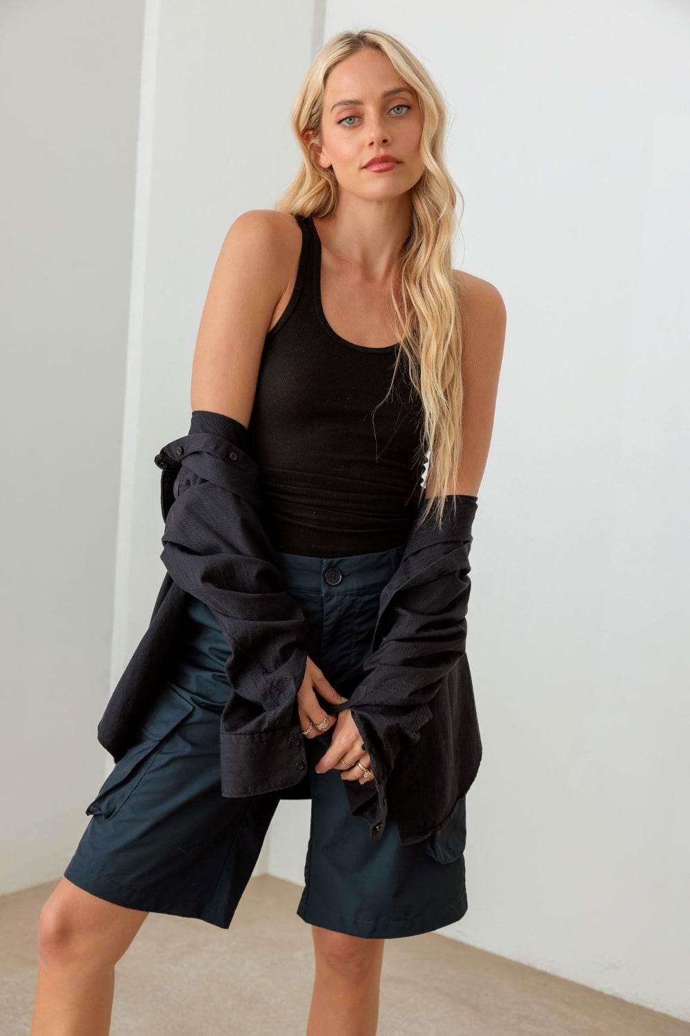 Le Lis Navy Cargo Bermuda Shorts - Hovatok
