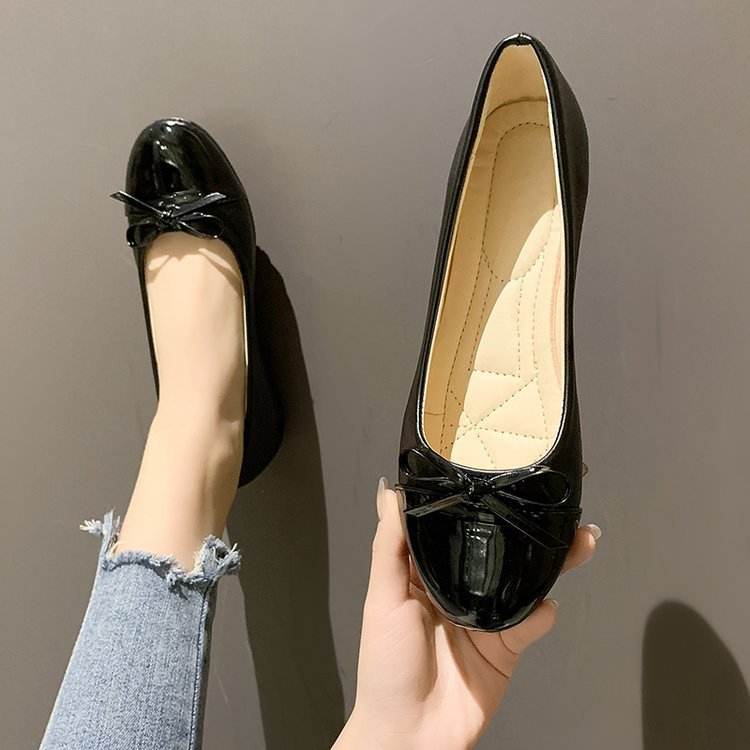 Round Toe Bow Flats - Hovatok
