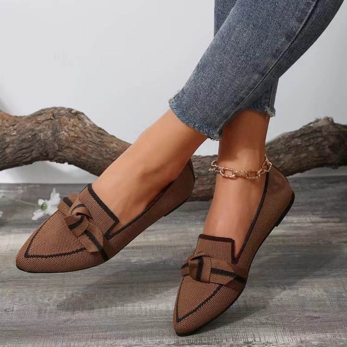 Bow Contrast Trim Point Toe Loafers - Hovatok