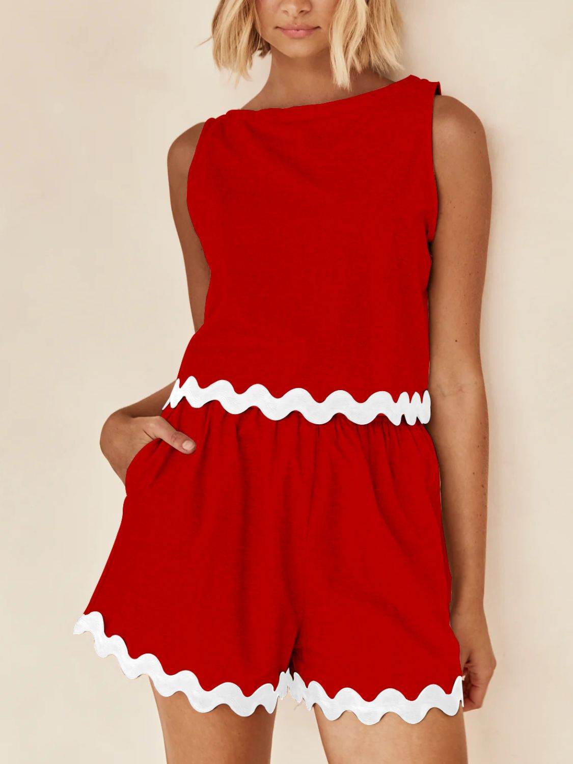 Contrast Trim Round Neck Tank and Shorts Set - Hovatok