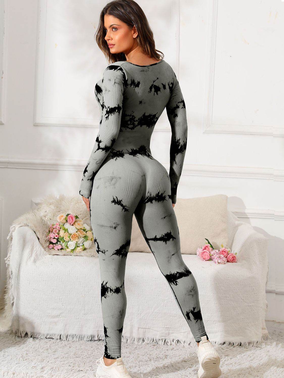 Scoop Neck Long Sleeve Active Jumpsuit - Hovatok