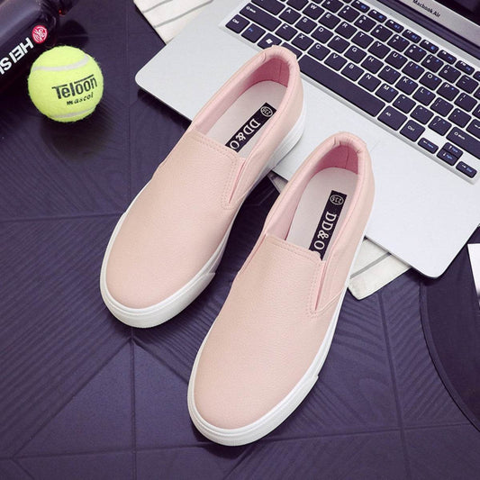 Round Toe Flat Slip-Ons - Hovatok