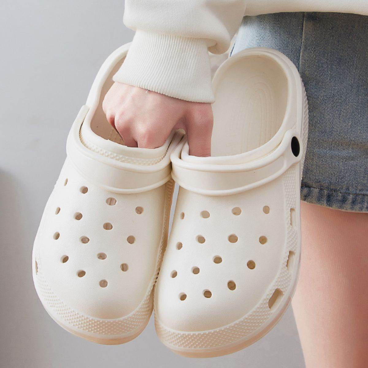 Platform Slip-On Clogs - Hovatok