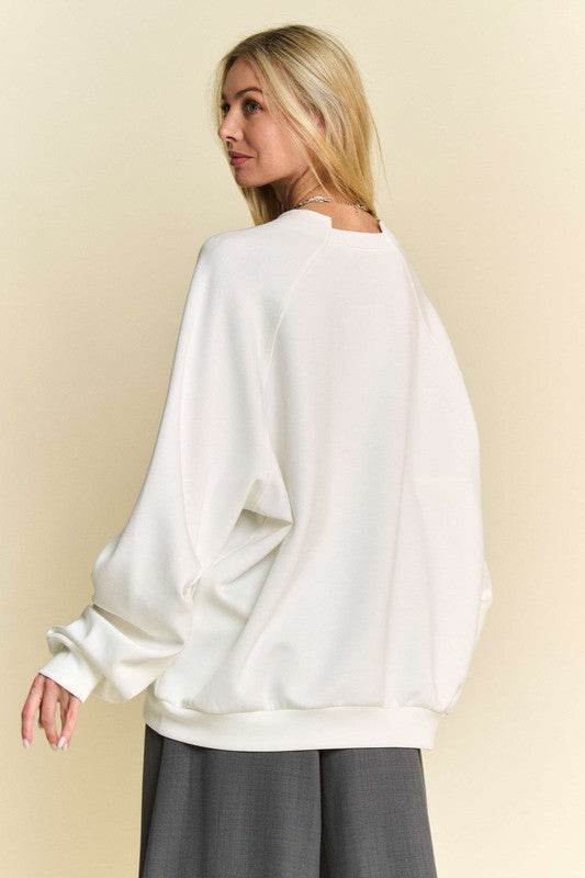 Davi & Dani Round Neck Raglan Sleeve Sweatshirt - Hovatok