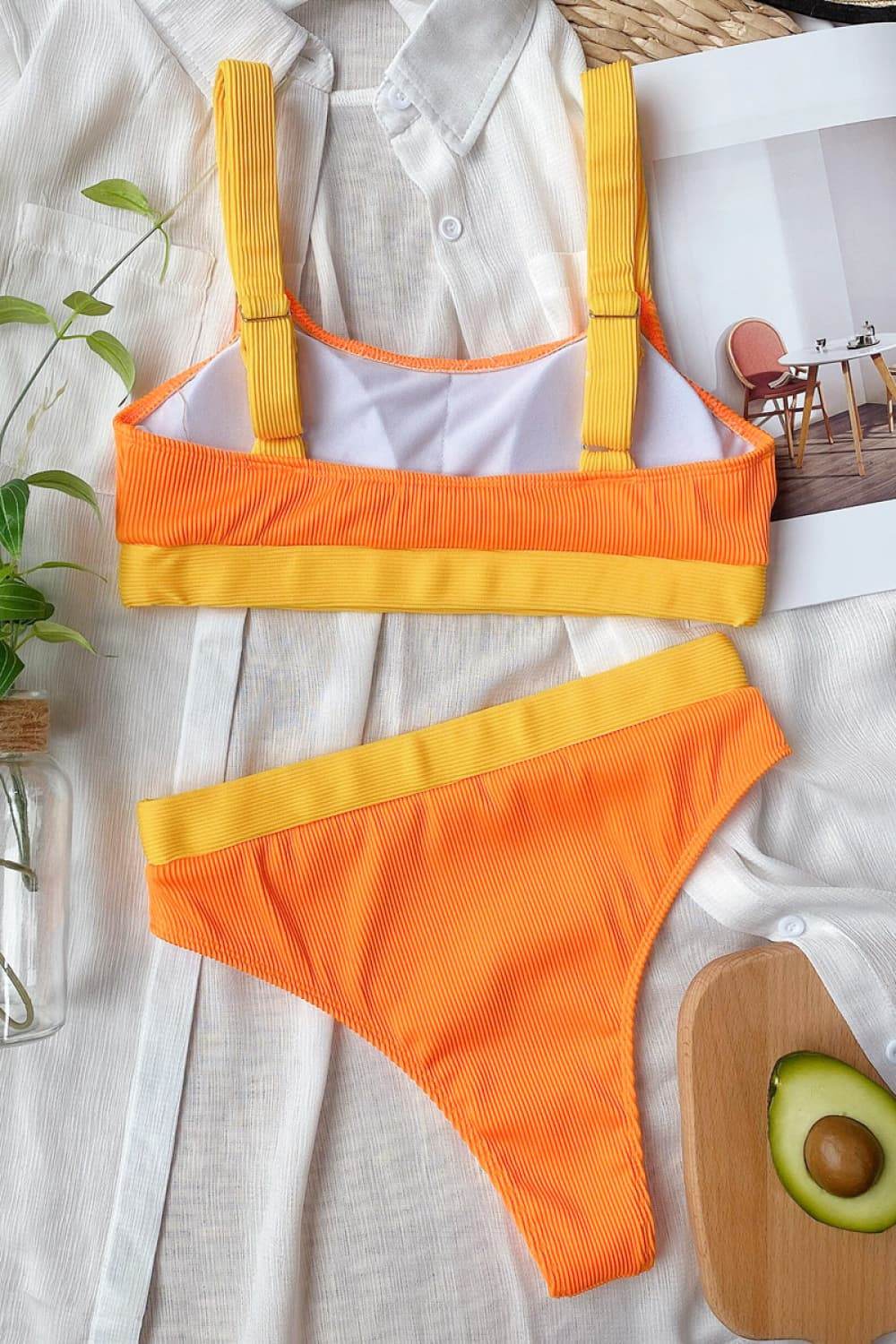 Color Block Scoop Neck Bikini Set - Hovatok