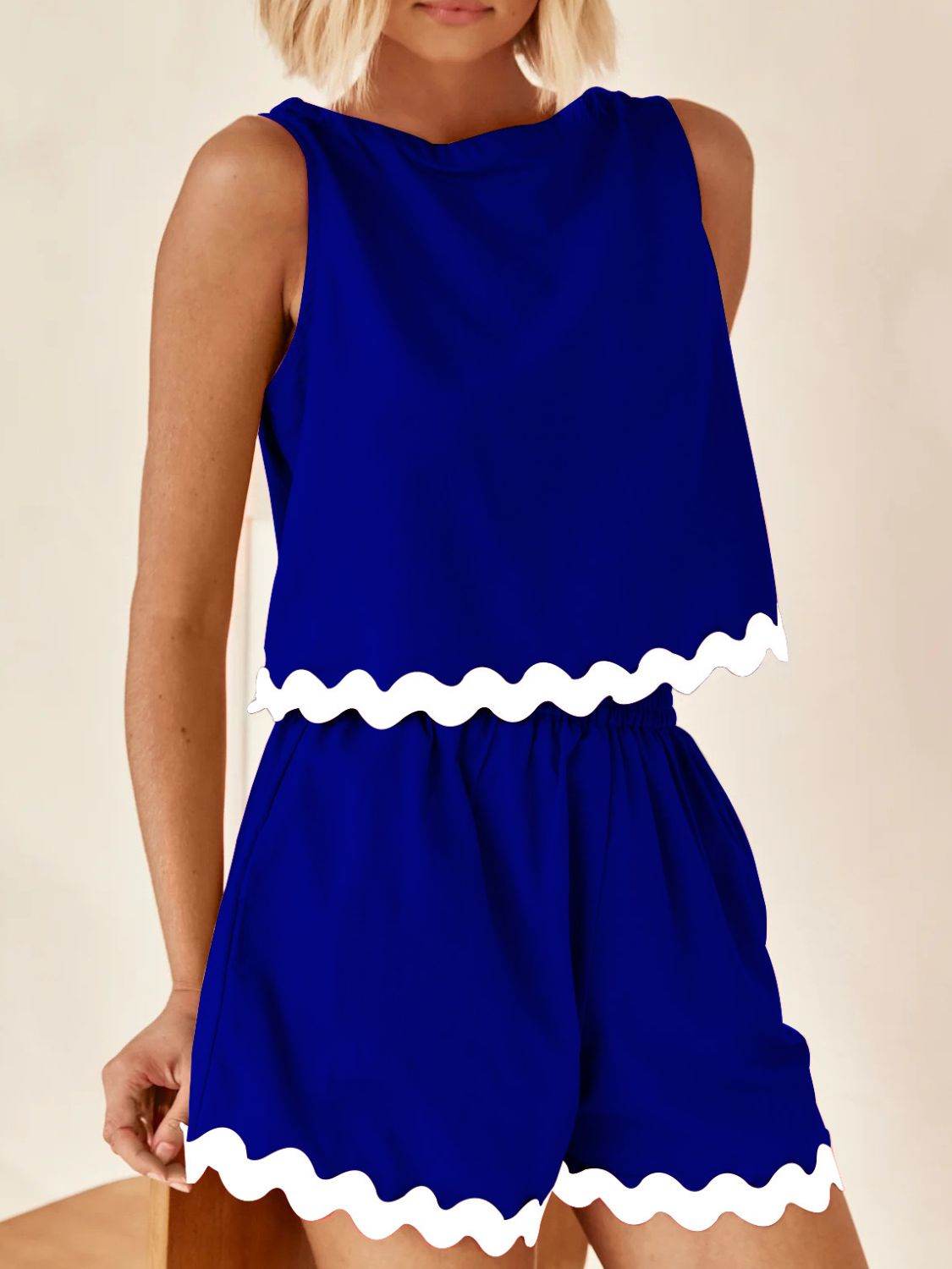 Contrast Trim Round Neck Tank and Shorts Set - Hovatok