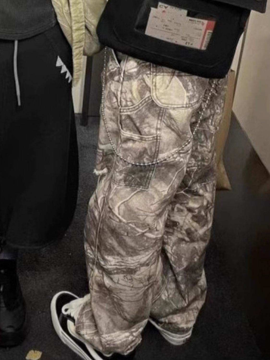 Men's Twig Camouflage Distressed Jeans - Hovatok