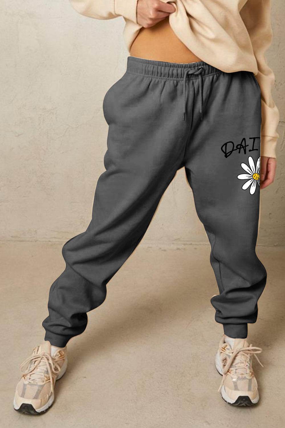 Simply Love Simply Love Full Size Drawstring DAISY Graphic Long Sweatpants - Hovatok
