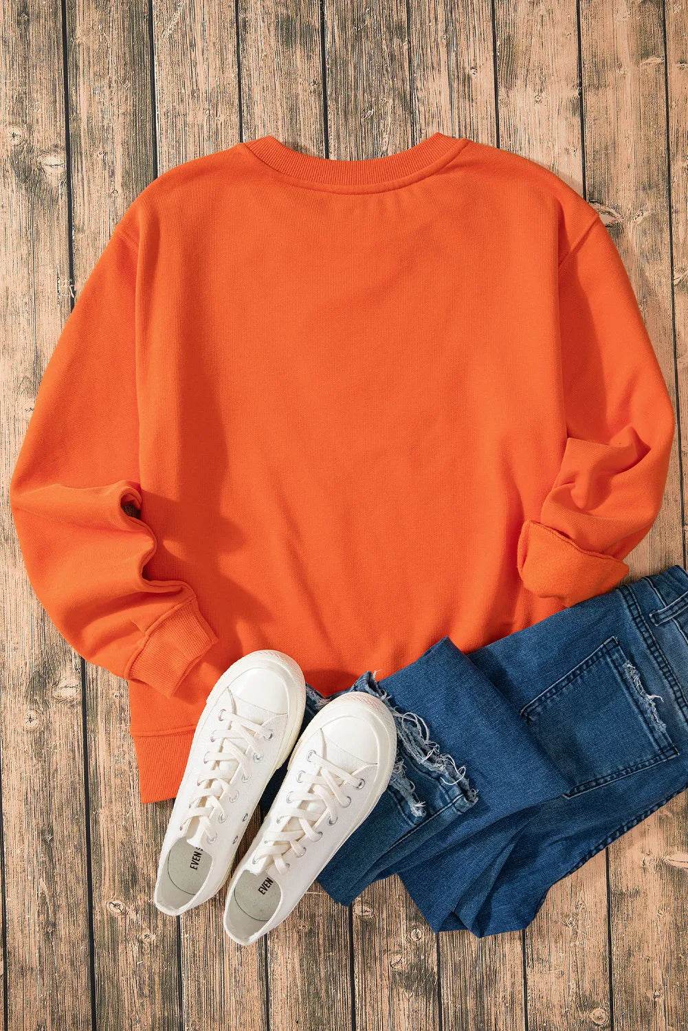 Letter Round Neck Long Sleeve Sweatshirt - Hovatok