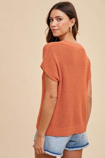 Annie Wear Round Neck Short Sleeve Sweater - Hovatok