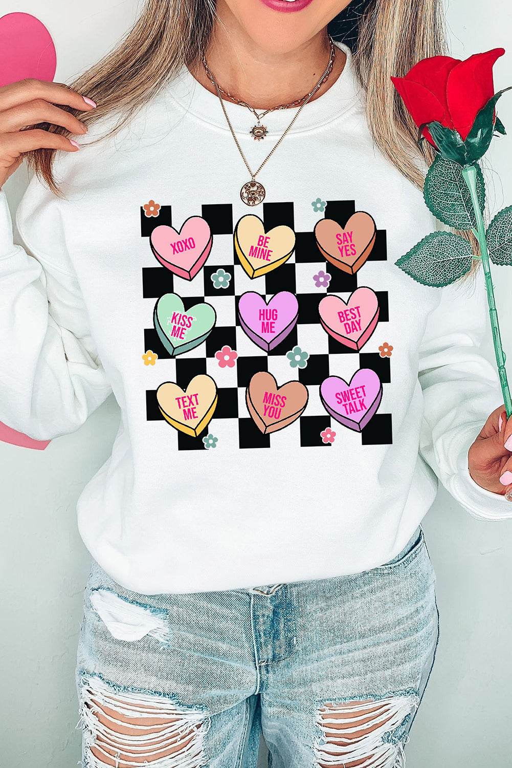 Valentine's Day Checkered Heart Long Sleeve Sweatshirt - Hovatok