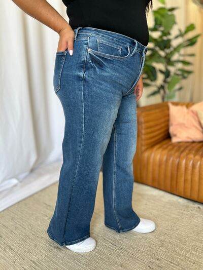 RFM Full Size High Rise Tummy Control Wide Leg Jeans - Hovatok