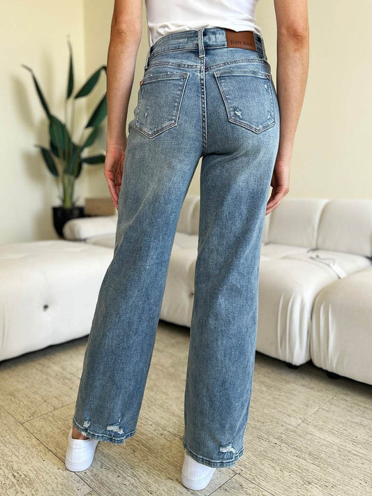 Judy Blue Full Size Mid Rise Distressed Straight Jeans - Hovatok