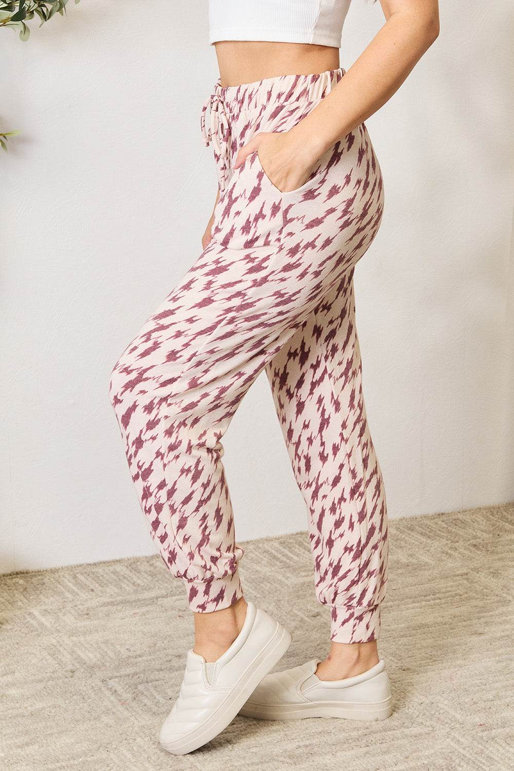 Heimish Full Size Printed Drawstring Pants - Hovatok