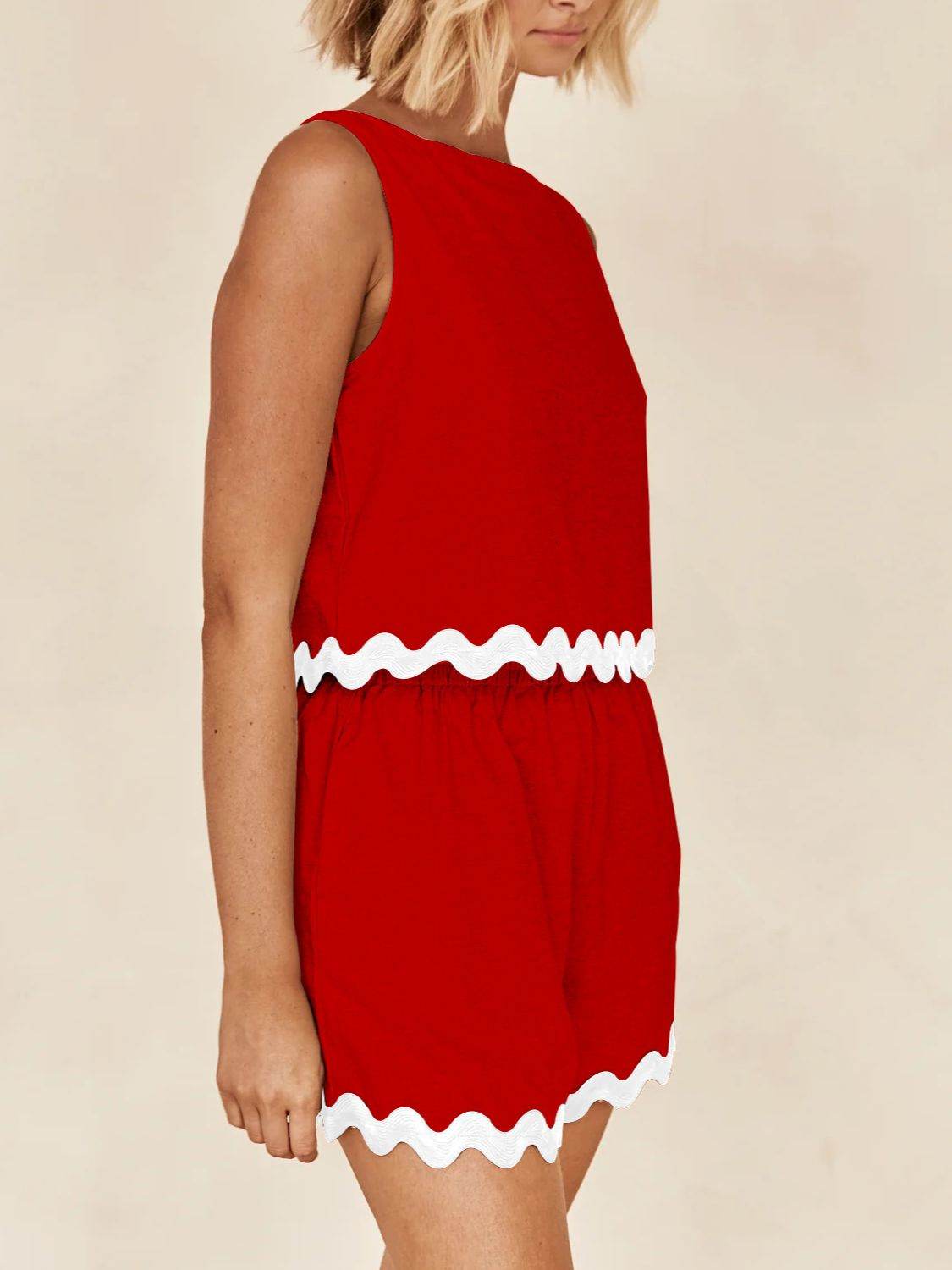 Contrast Trim Round Neck Tank and Shorts Set - Hovatok