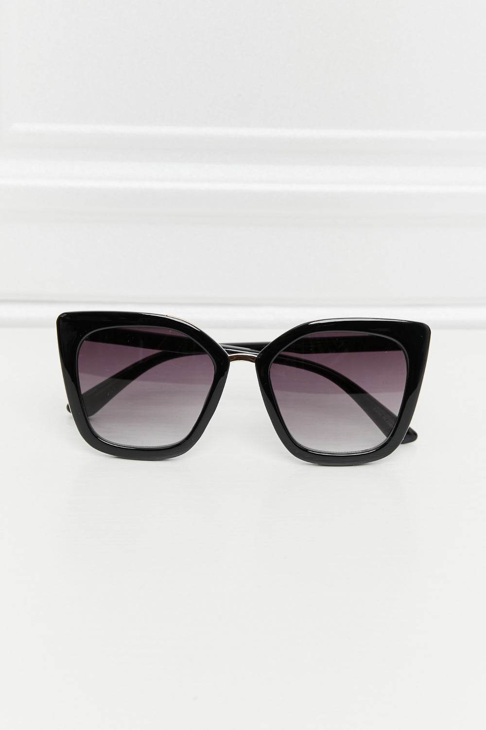 Cat Eye Full Rim Polycarbonate Sunglasses - Hovatok