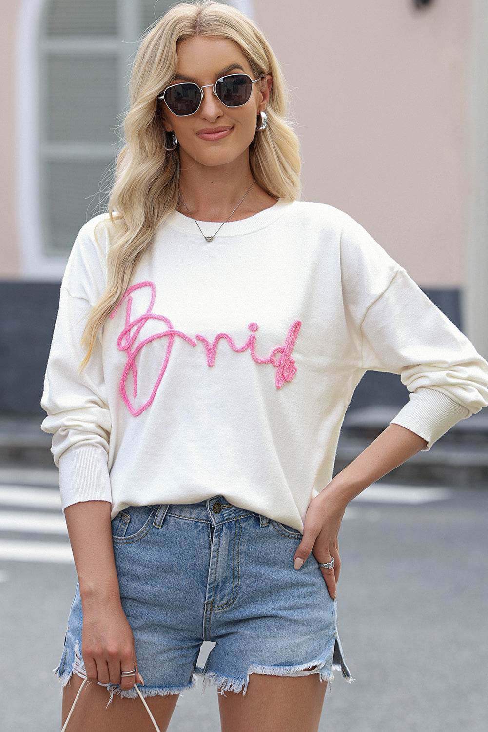 Letter Graphic Round Neck Sweater - Hovatok