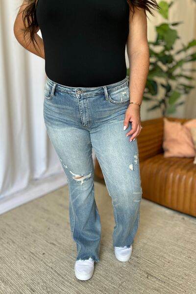 Judy Blue Full Size Medium Rise Tummy Control Destroy Flare - Hovatok