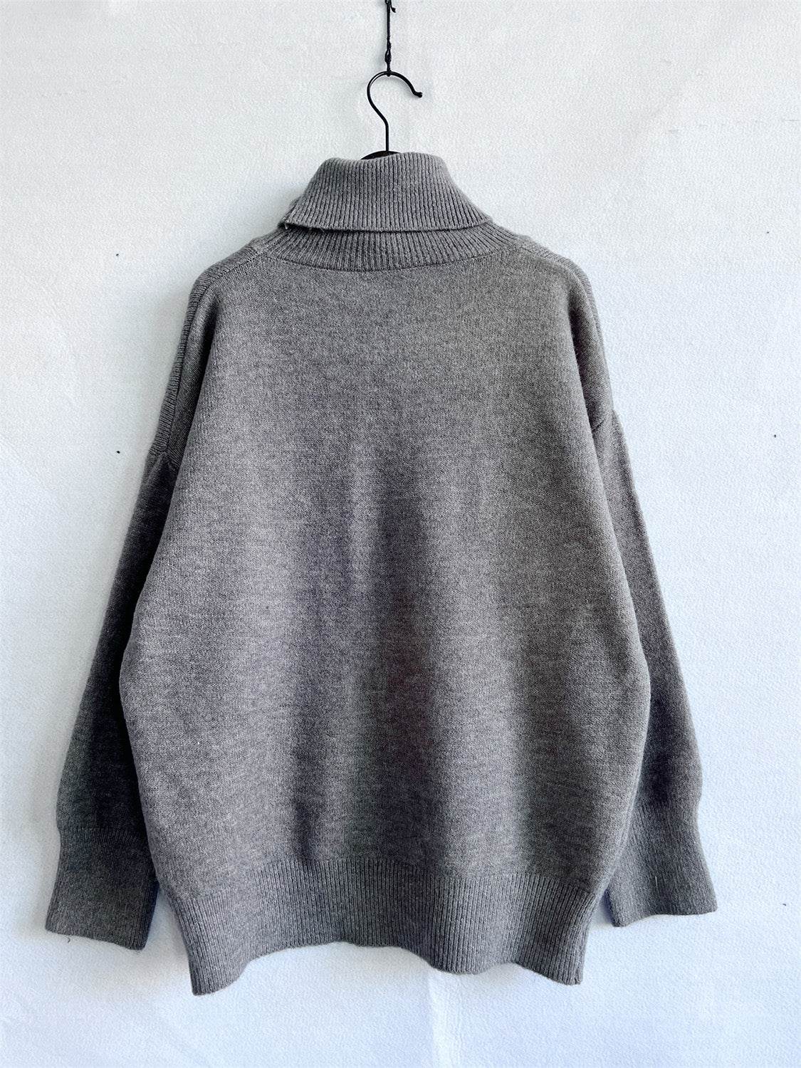 Turtleneck Long Sleeve Sweater - Hovatok