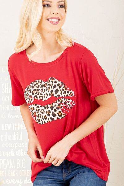 Heimish Full Size Leopard Lip Round Neck Short Sleeve T-Shirt Plus Size - Hovatok