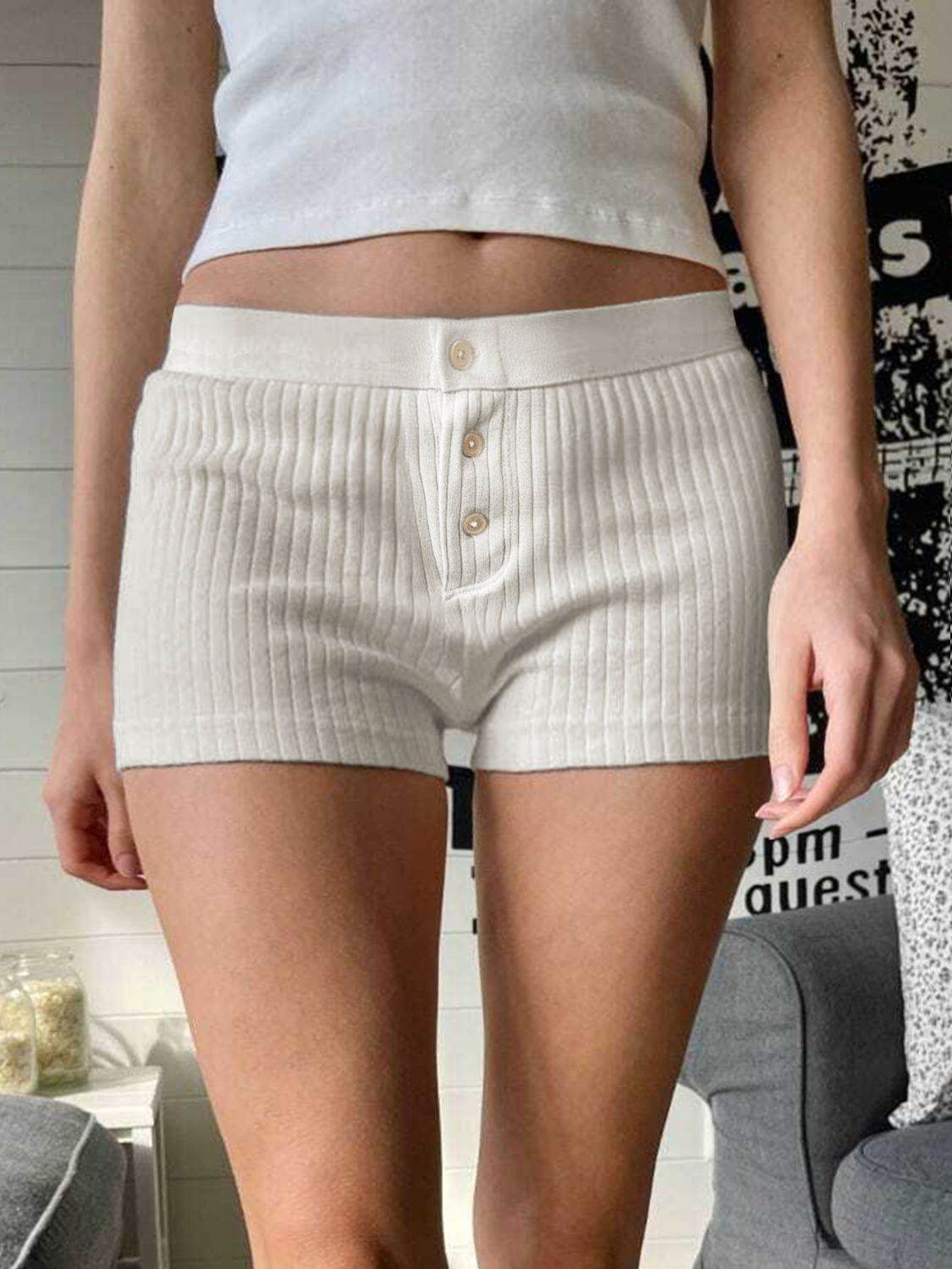 Devine Button Detail Shorts - Hovatok