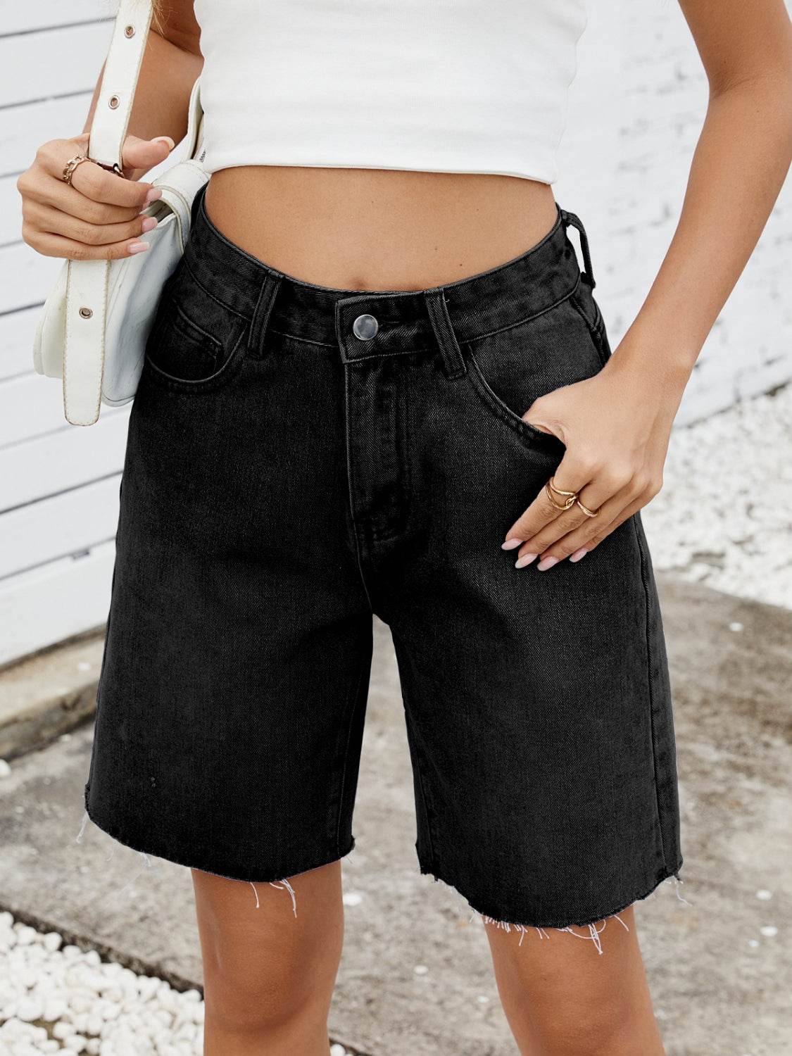 Washed Raw Hem Denim Shorts - Hovatok