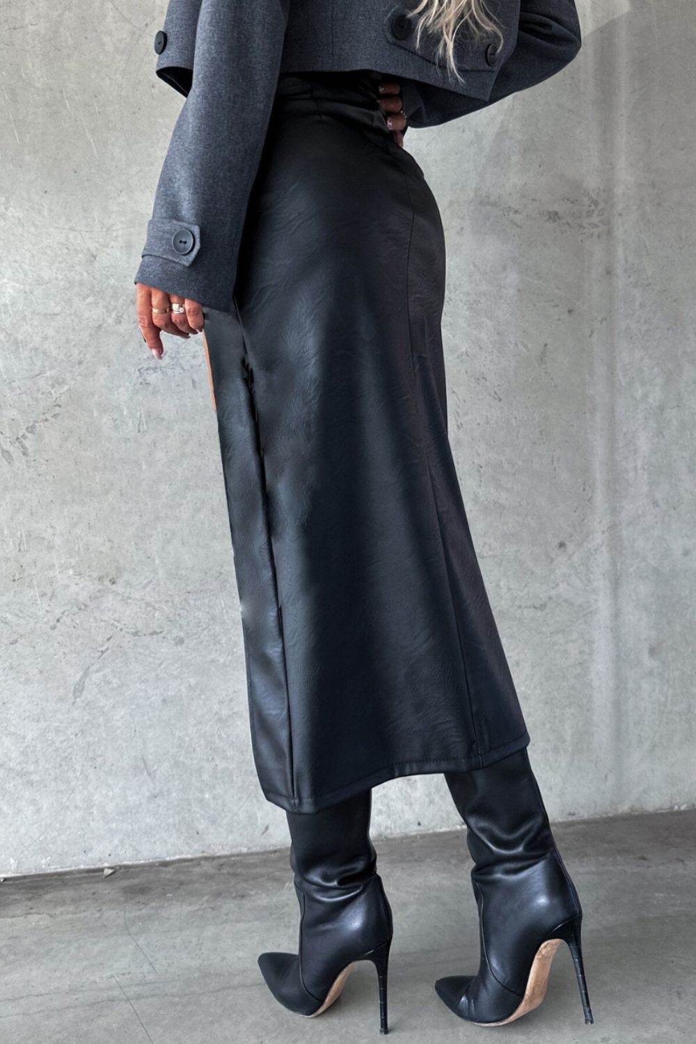 Slit Midi Skirt with Pockets - Hovatok