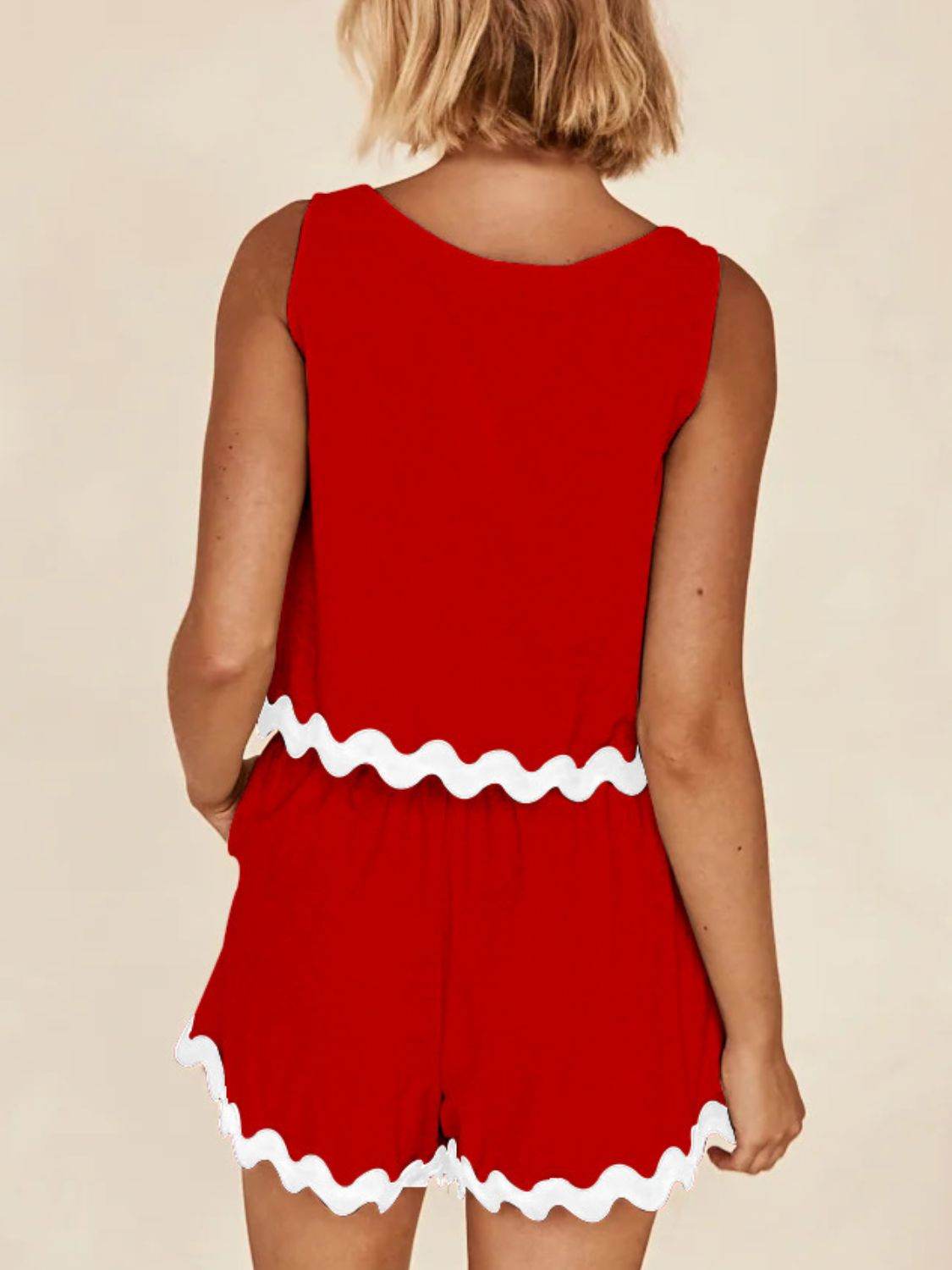 Contrast Trim Round Neck Tank and Shorts Set - Hovatok