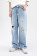 Distressed Jeans with Pockets - Hovatok