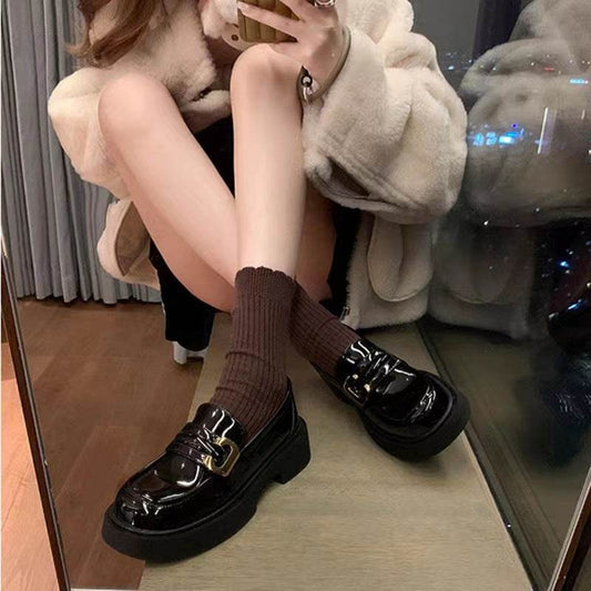 Round Toe Platform Loafers - Hovatok
