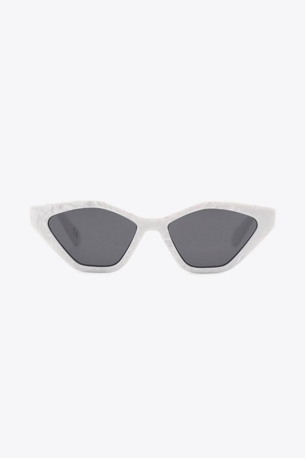 Cat Eye Polycarbonate Sunglasses - Hovatok