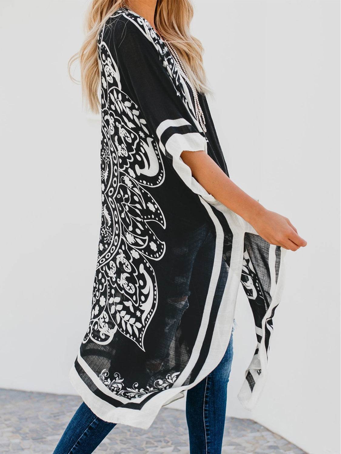 Printed Open Front Cover-Up - Hovatok