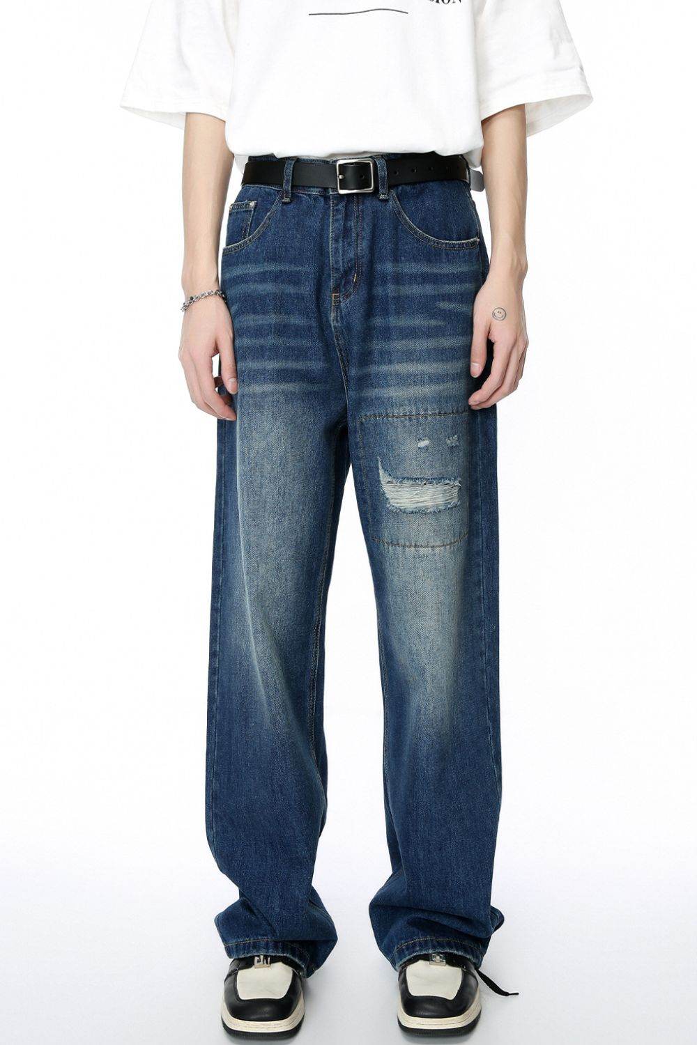 Men's Distressed Applique Straight Jeans - Hovatok