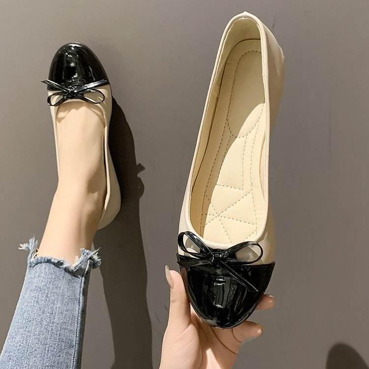 Round Toe Bow Flats - Hovatok