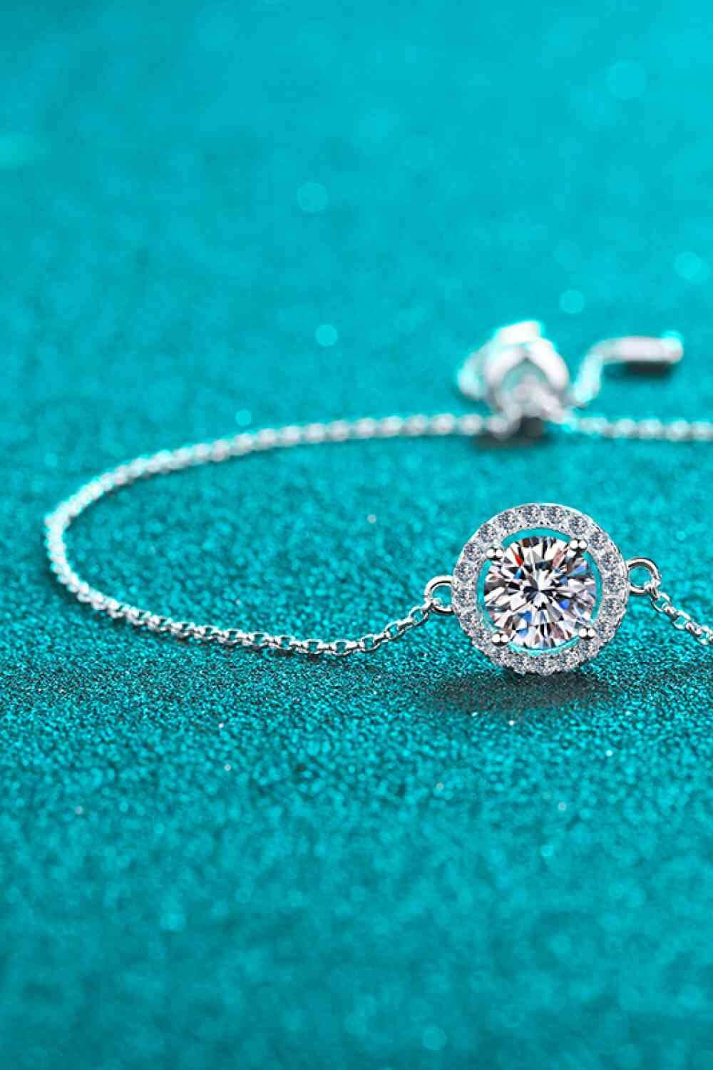 Adored All For Fun 1 Carat Moissanite Bracelet - Hovatok