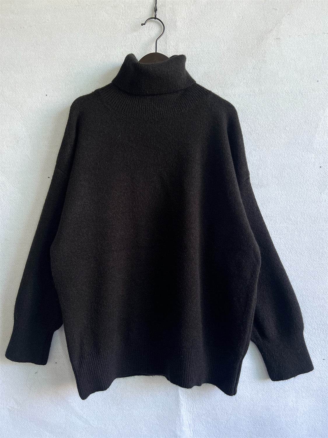 Turtleneck Long Sleeve Sweater - Hovatok